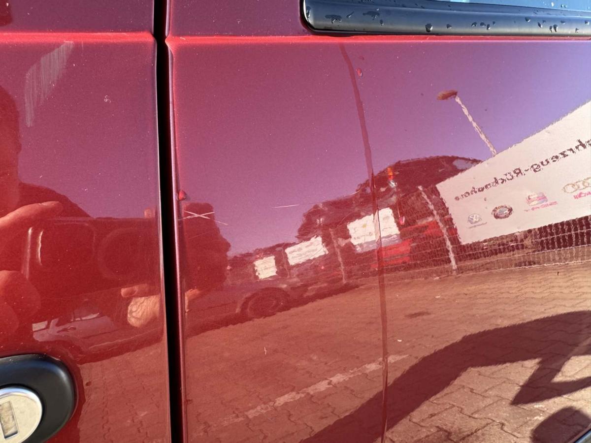 VW Golf 4 original T&uuml;r hinten links LC3K Canyonred Flie&szlig;heck Rohbau Bj.2000